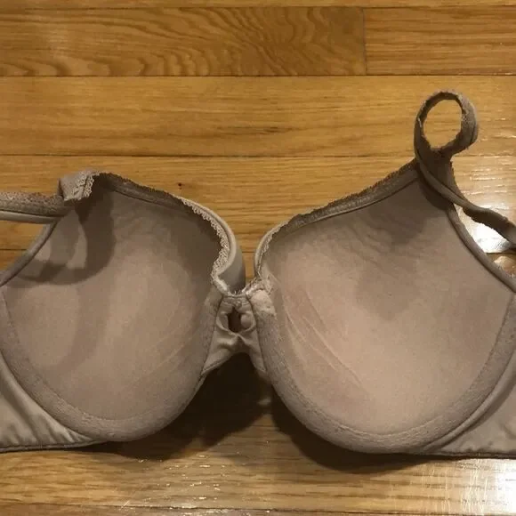 𝅺VICTORIA’S secrets perfect shape bra size 32 D. - Picture 3 of 6